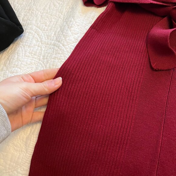 RW&Co Red Knit Tie Waist Bodycon V-Neck Longsleeve Dress - Picture 6 of 8